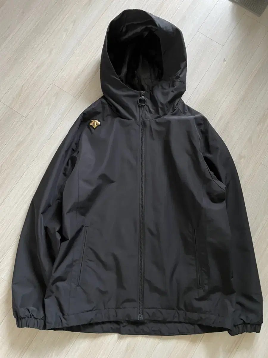 DESCENTE Baseball Inspire Hooded Jacket