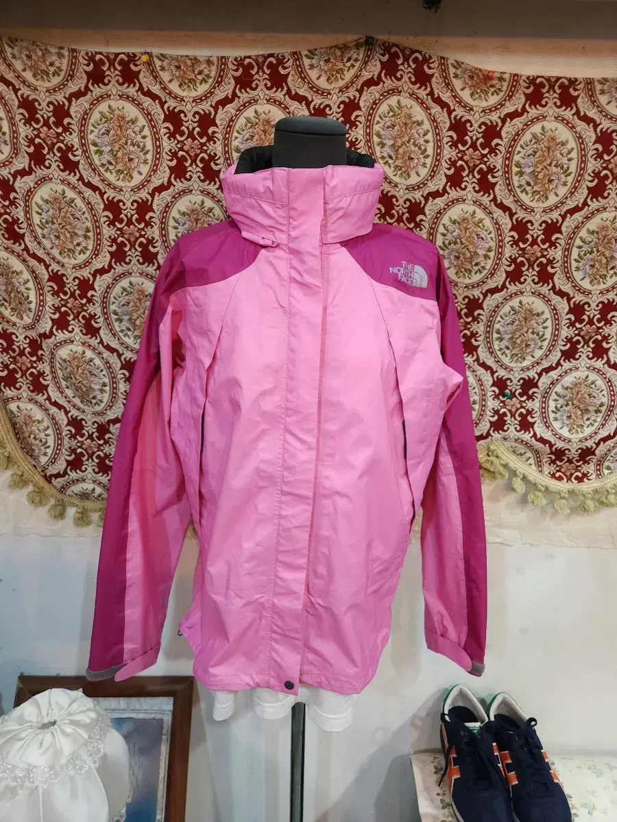 The North Face Pink Gore-Tex Windproof Jumper Japan Edition