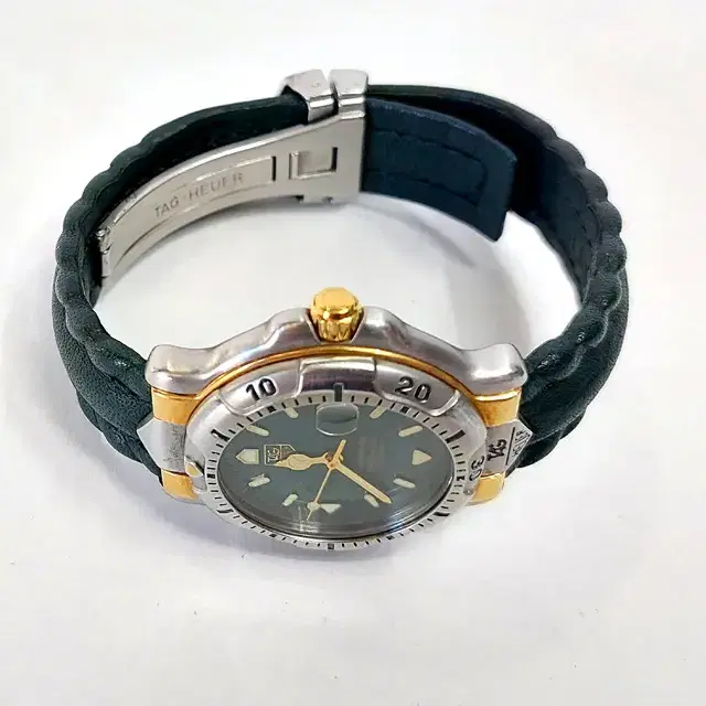 명픔 태그호이어(Tag Heuer)남여공용시계 판매합니다 (D90)