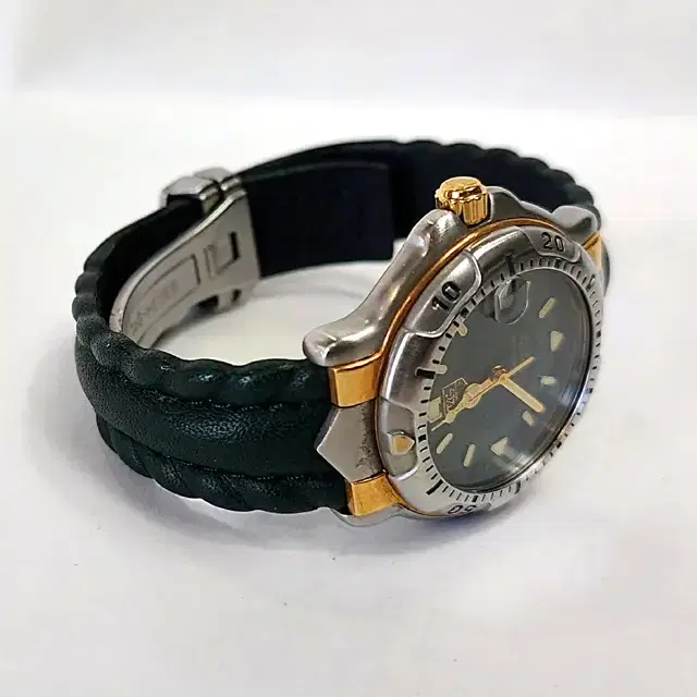 명픔 태그호이어(Tag Heuer)남여공용시계 판매합니다 (D90)