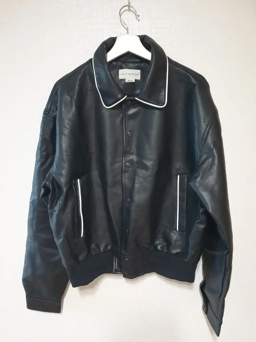 Ruffled buffed leather jacket S