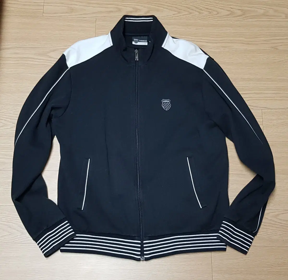 100% of K-SWISS Caseweiss Sweatshirt Tops