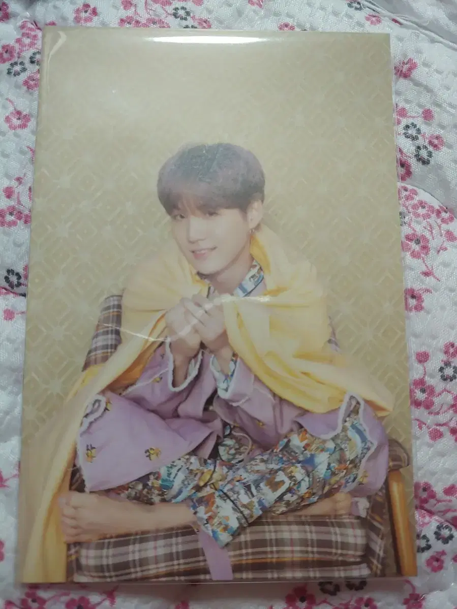 suga postcard min yoongi