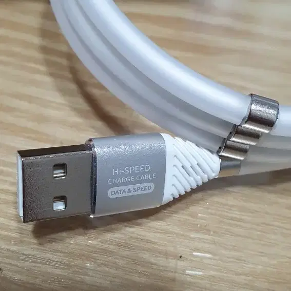 아이폰 USB 충전선(줄꼬임방지)