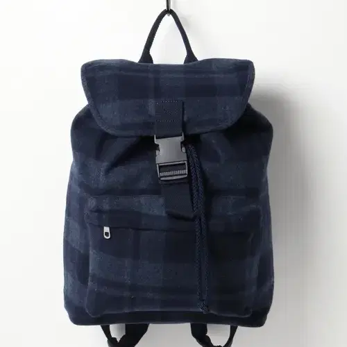 A.P.C. 아페쎄 백팩 sac a dos plaid 구합니다