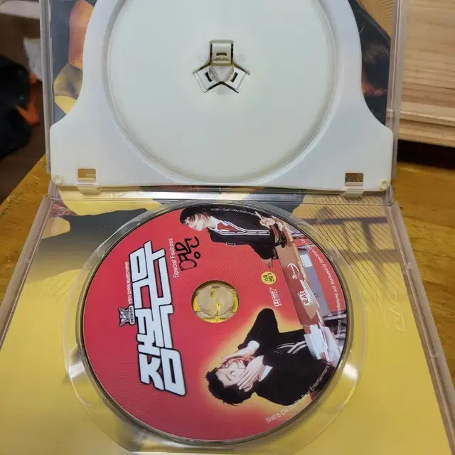 DVD 잠복근무 초회판 2disc 김선아 공유