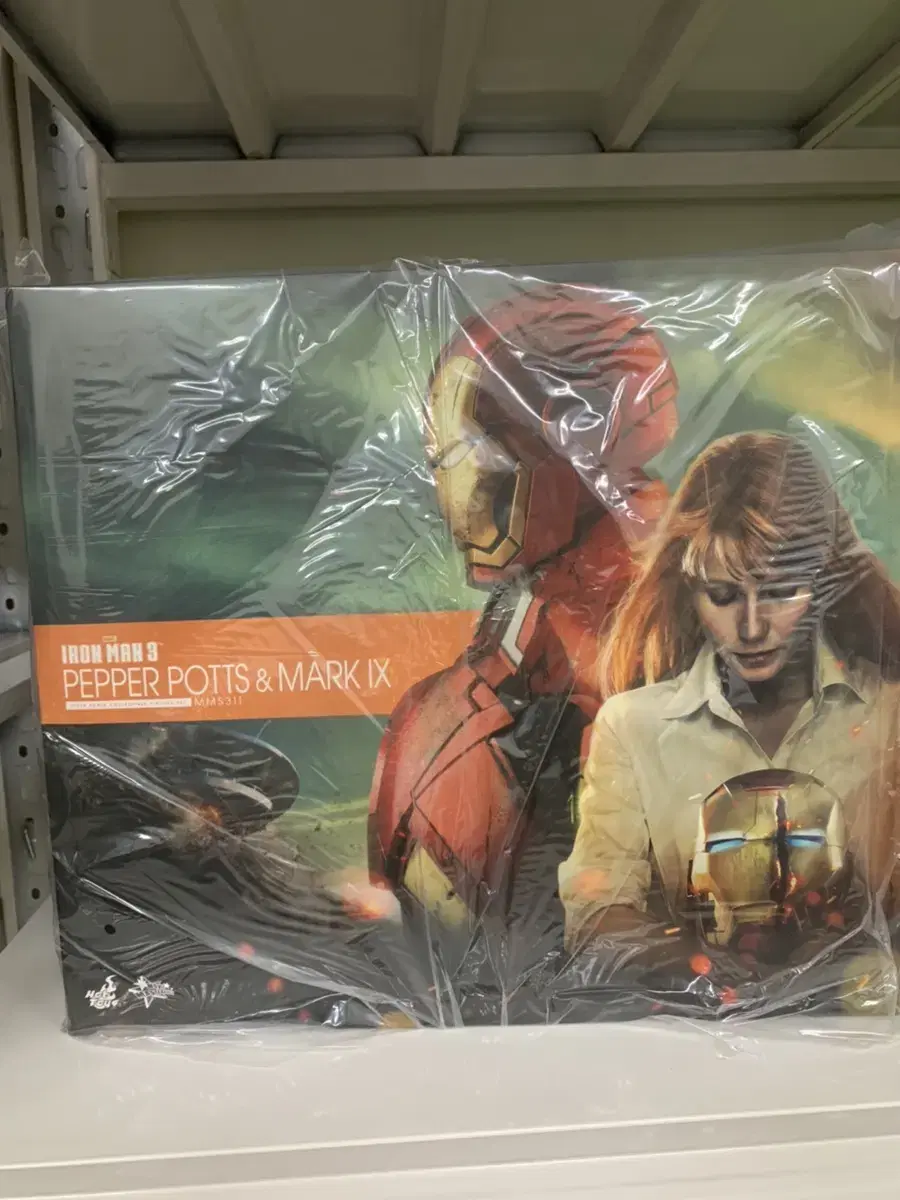 [unsealed]Iron Man 3][MMS311] 1/6 Pepper Potts & Mark 9