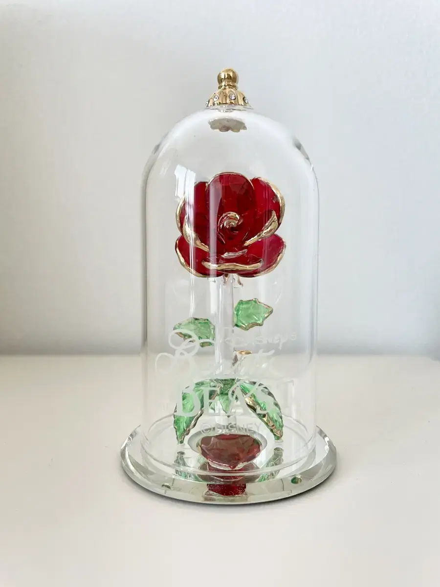 [New] Disney Rose Figurine