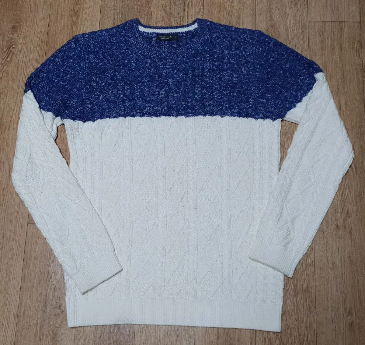 The Best Jin Hee Navy Blue Quavegi Knit 105