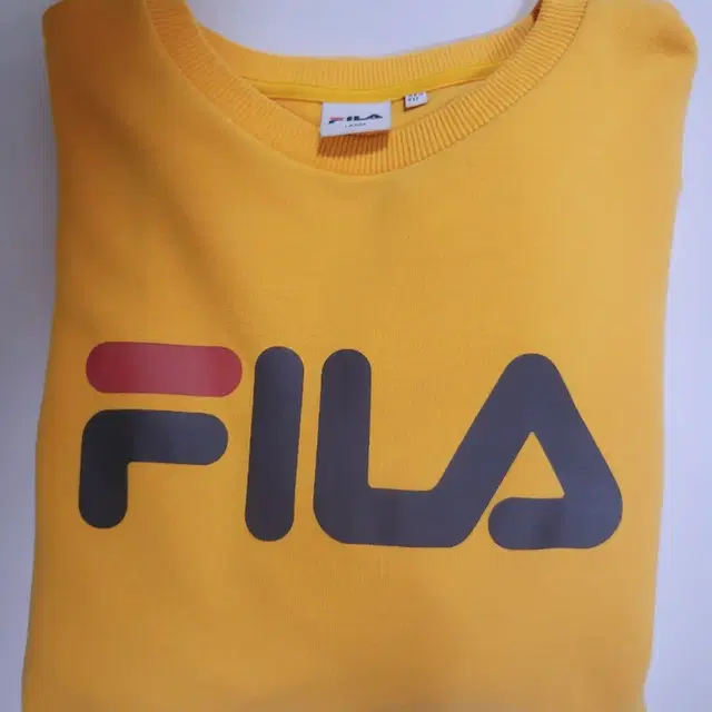 FILA 맨투맨 라지 팝니다