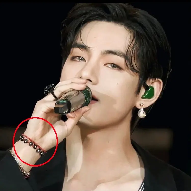 (BTS v bracelet) Bead bracelet #방탄소년단,#뷔,#비즈팔찌 on Bunjang Global Site.