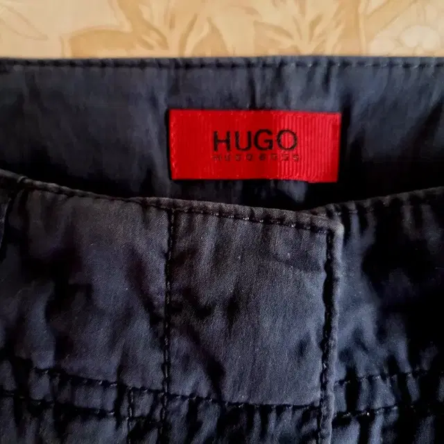 (여성) Hugo Boss 포켓 카고 배기팬츠