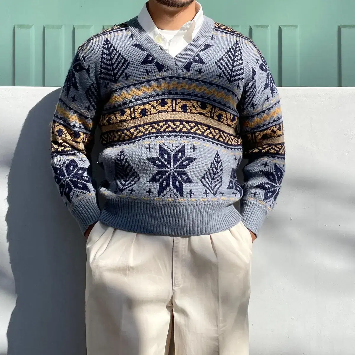 1990s Nordic Pattern V Neck Knit