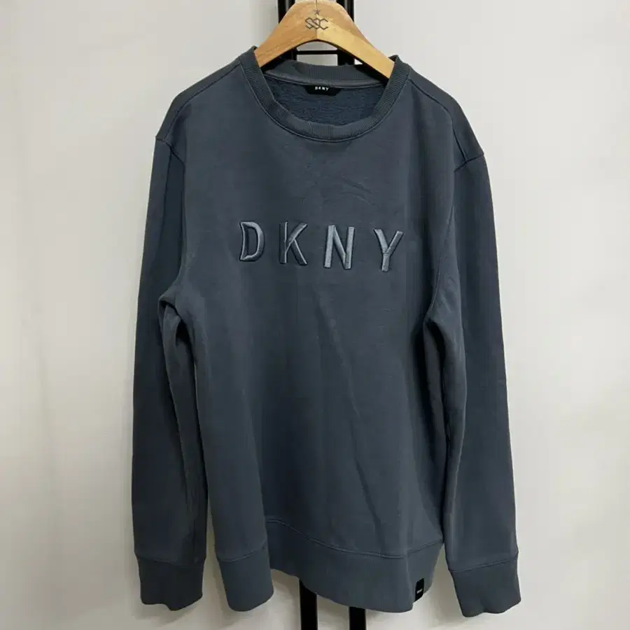 정품) DKNY 여성 맨투맨 L