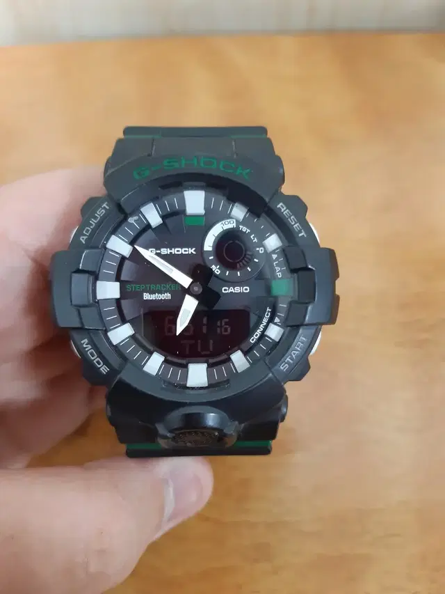 g_shock GBA-800DG-1AJF