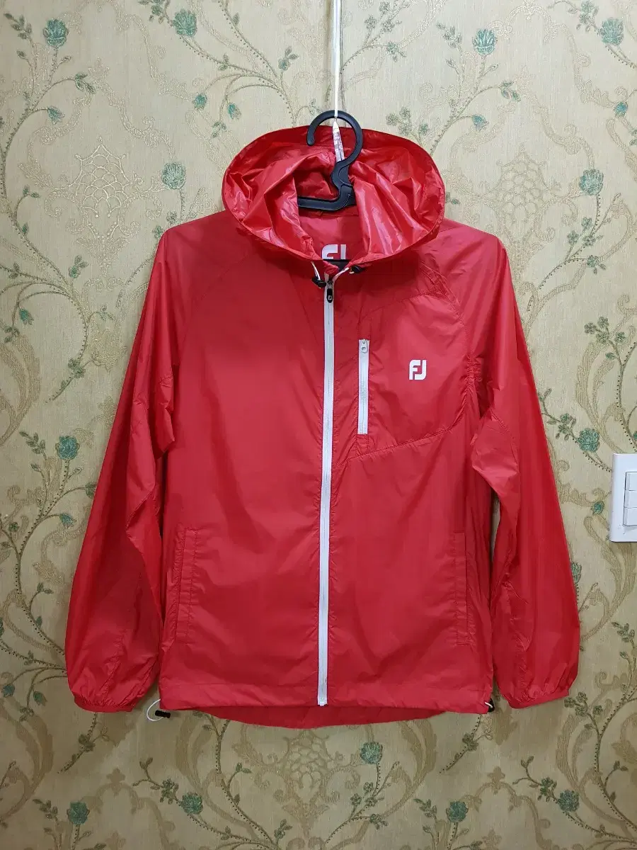 Footjoy Men's Windbreaker.95(S)