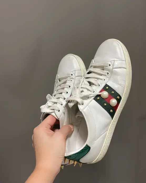 GucciSneakers