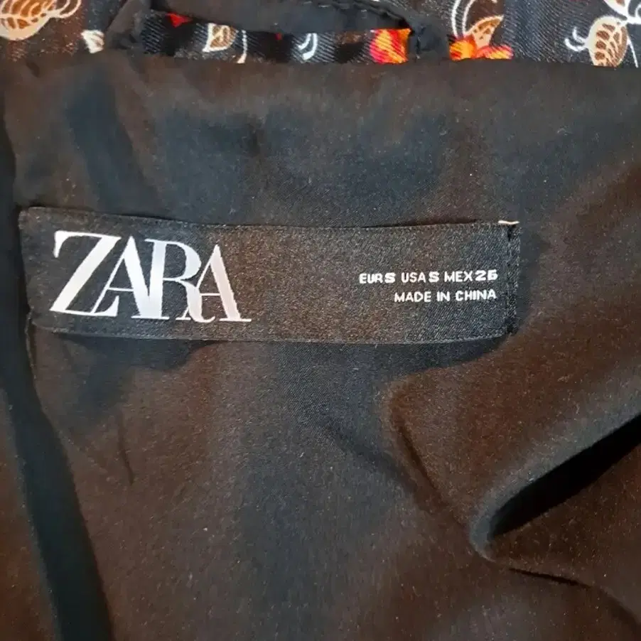 zara 플라워 점퍼