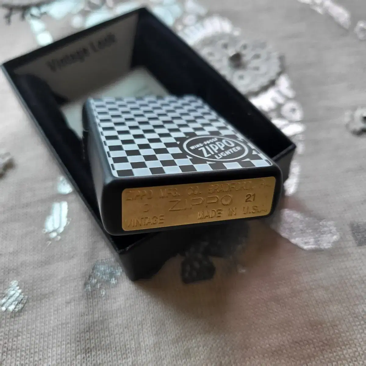 재가공 정품 CHECKERBOARD ZIPPO_BK