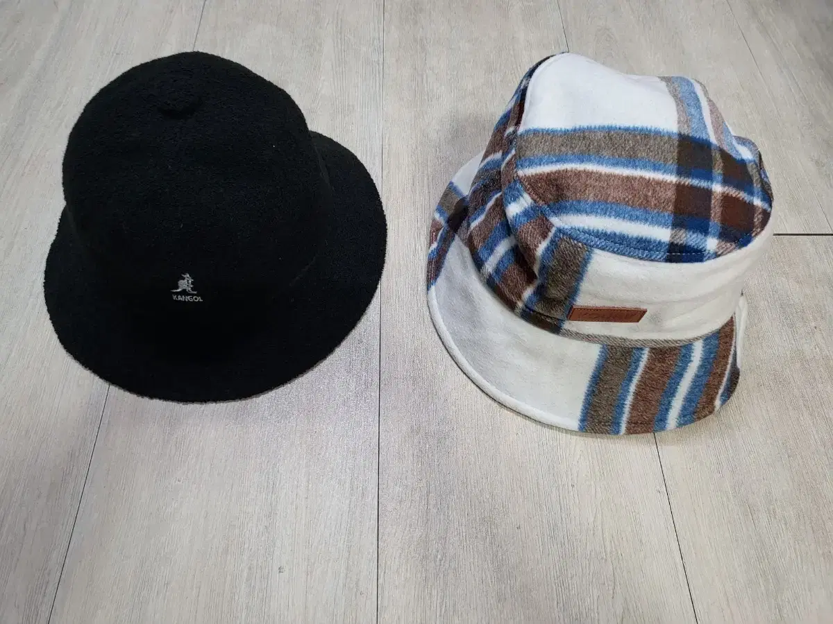 KANGOL,KODAK코닥,캉골 벙거지 모자 2개