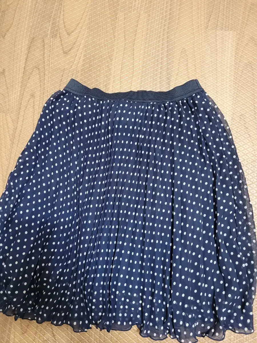 [S] forever21 네이비 도트 스커트 포에버21