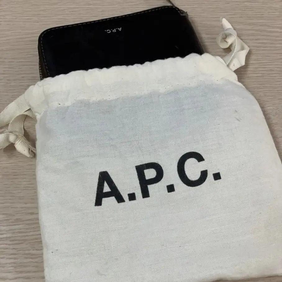 apc 아페쎄 반지갑