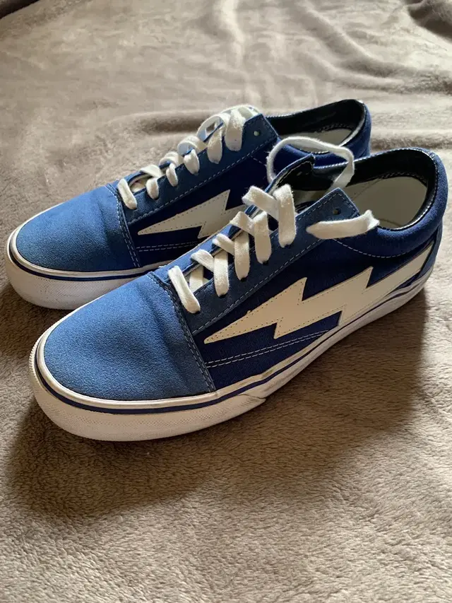 240 Revenge X Storm Low Top Blue