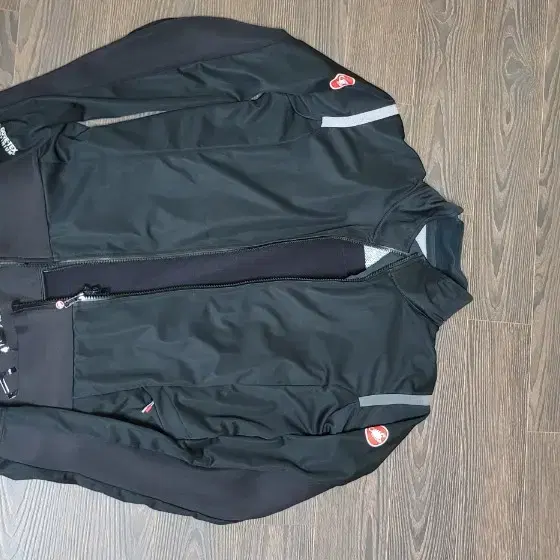 Bicycle Clothing And Accessories 카스텔리,져지,빕숏,자전거 on Bunjang Global Site.