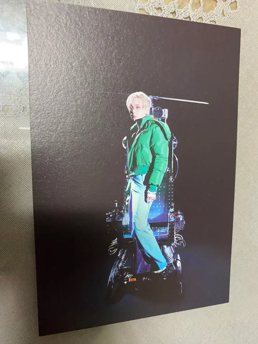 Shinee key Gimme Badass album Postcard