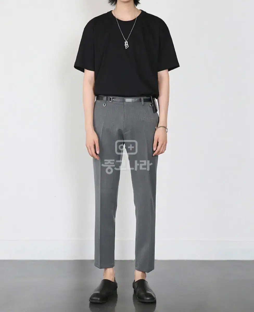 [AVIT] Cropped Slacks