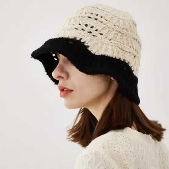 Shell Knit Bucket Hat