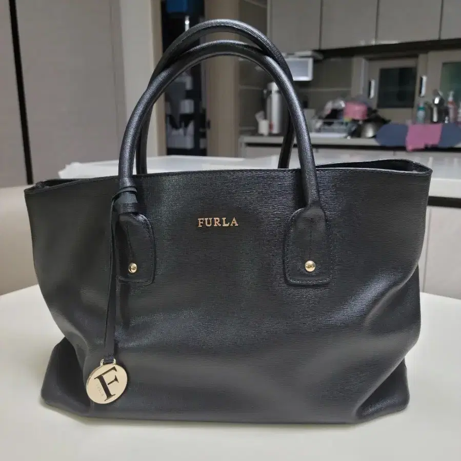 FURLA 토드백