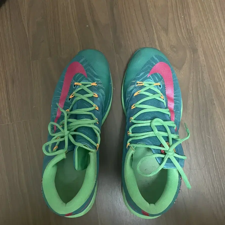 KD 6 295