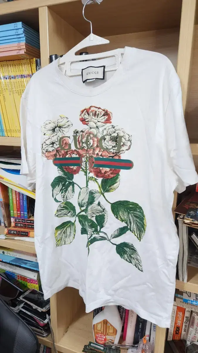 (XL) Gucci T-shirt Genuine.    n.114