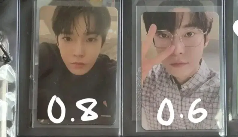 Bulk doyoung photocards