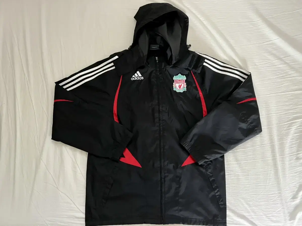 Liverpool Carlsberg TeamGastro Training Adidas Windbreaker