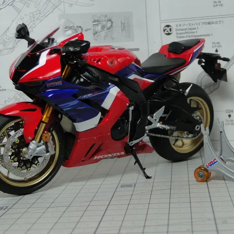 TAMIYA HONDA CBR 1000 RR-R SP