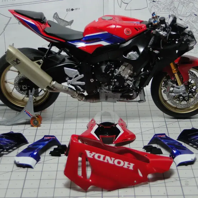 TAMIYA HONDA CBR 1000 RR-R SP