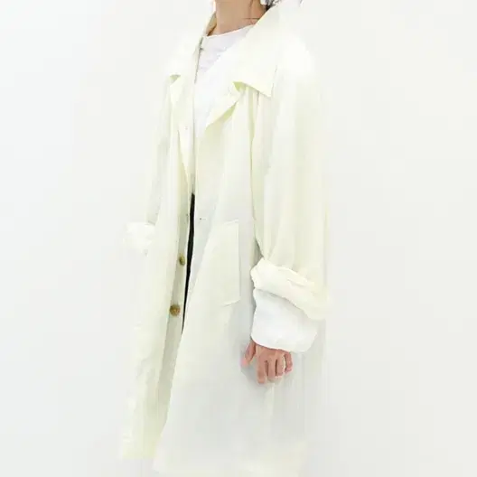 샵페어리 light crunch coat 크림색