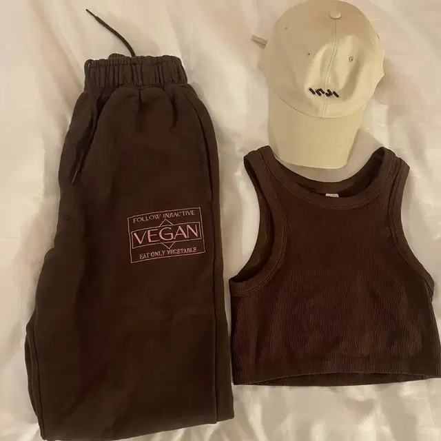 인지액티브 VEGAN JOGGER 브라운 (새상품)