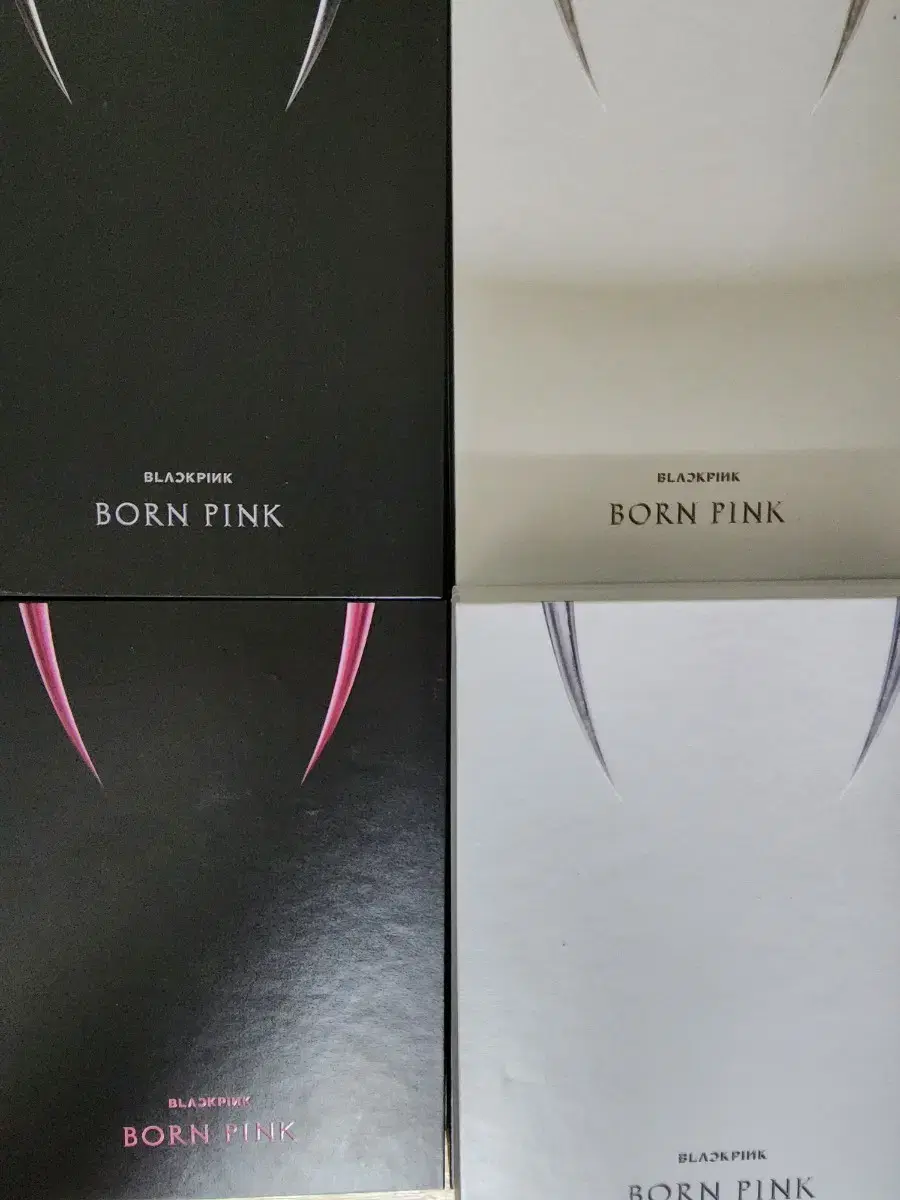 Sells a black pink bone pink album (with 2 postcards)