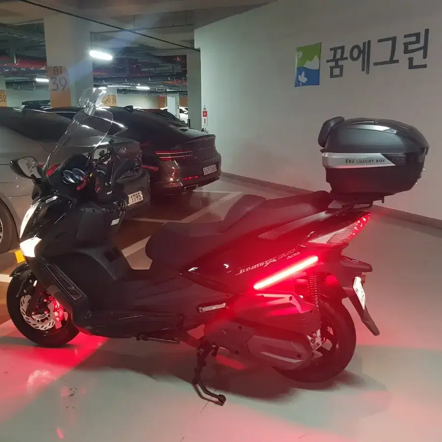 17년식 조이맥스 300i ABS 2741km