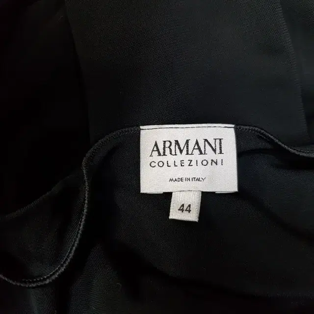 ARMANI 아르마니 꼴레지오니 레이온 블라우스 / 여 95