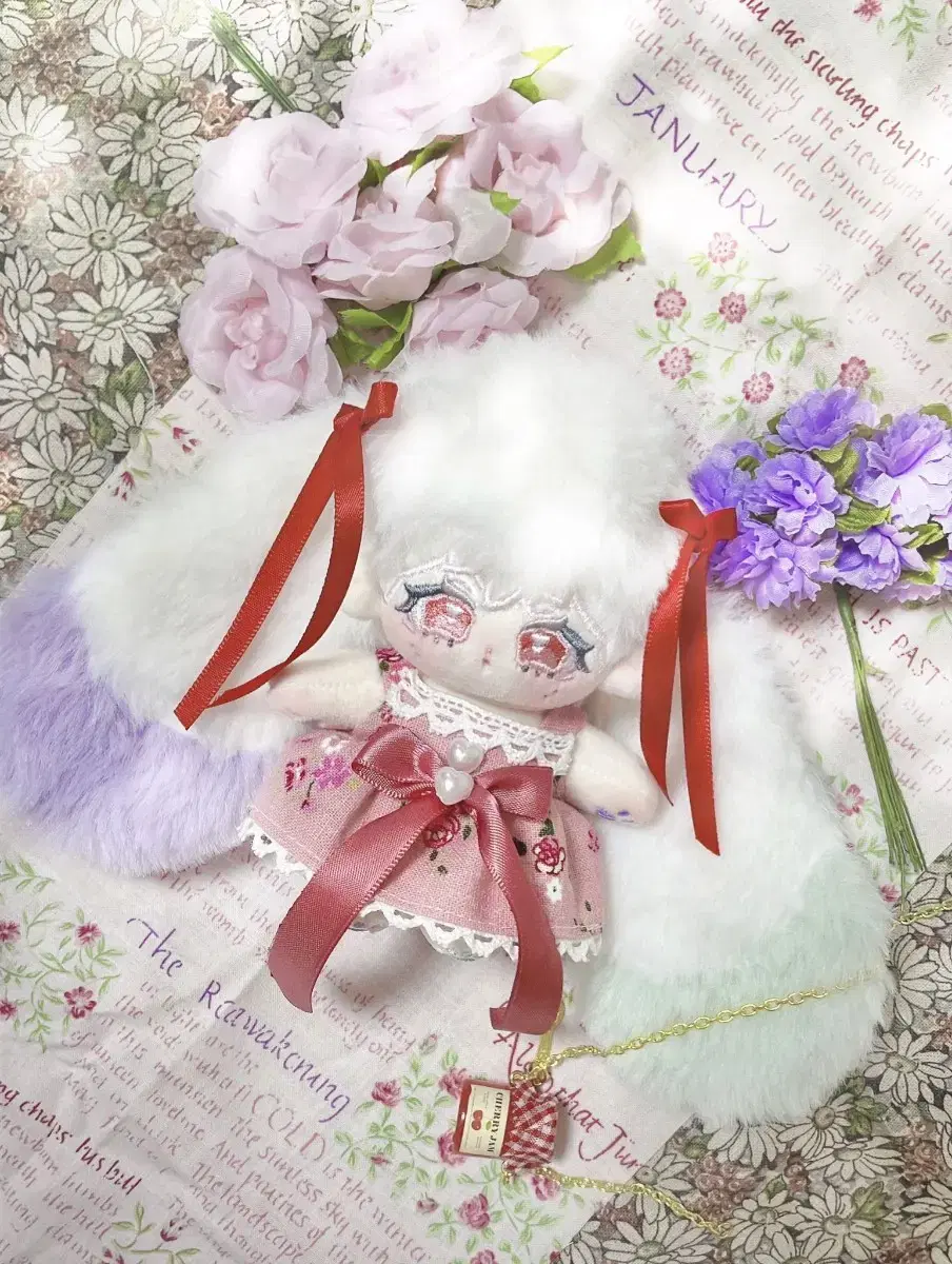 I'm selling a cream sherbet Love Boy. 10cm Love Boy, non-religious Somyi doll, cost-plus sale.