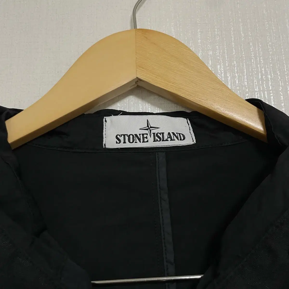 105- stone island 스톤아일랜드 바타비아 나일론 자켓 블랙