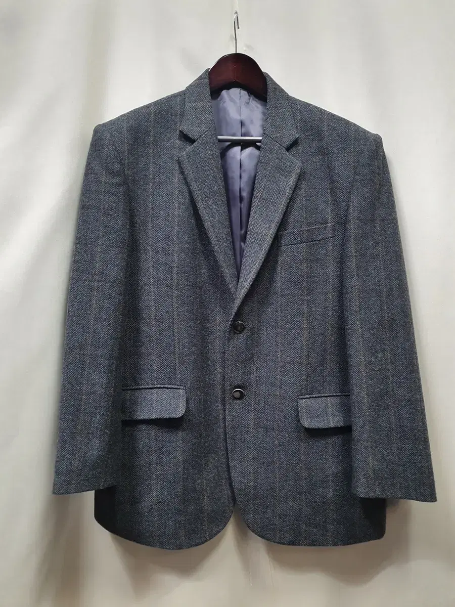 ALBERTO CELINI Check jacket.