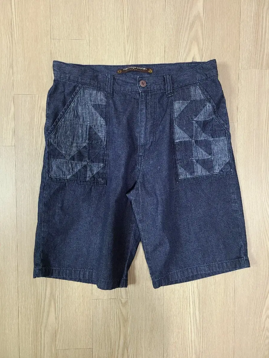 Heritage Stone Denim Detail Half Pants