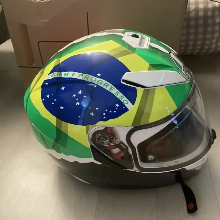 agv k3 헬멧 판매합니다.