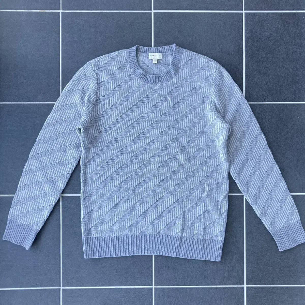 (95-100)Club Monaco Silver Gray Herringbone Knit SP