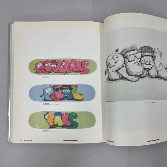 2010 Kaws Skira Rizzoli 카우스 아트북 팝니다